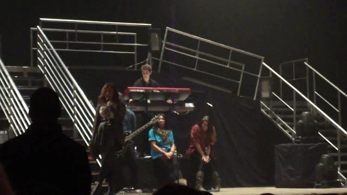 Demi Lovato _Believe In Me_ Hershey Soundcheck 11.19.2011 455
