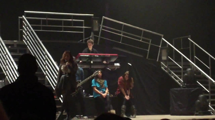 Demi Lovato _Believe In Me_ Hershey Soundcheck 11.19.2011 456