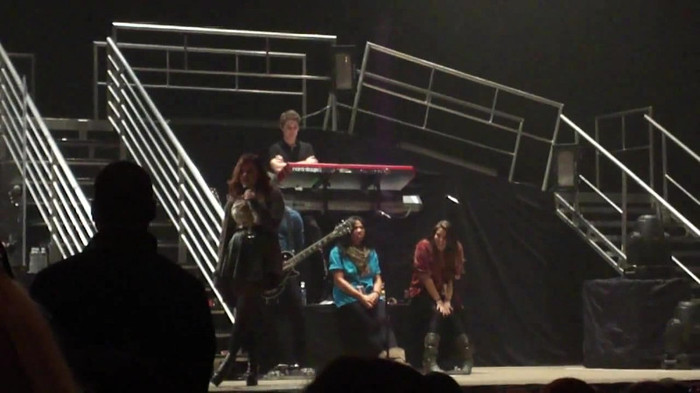 Demi Lovato _Believe In Me_ Hershey Soundcheck 11.19.2011 537