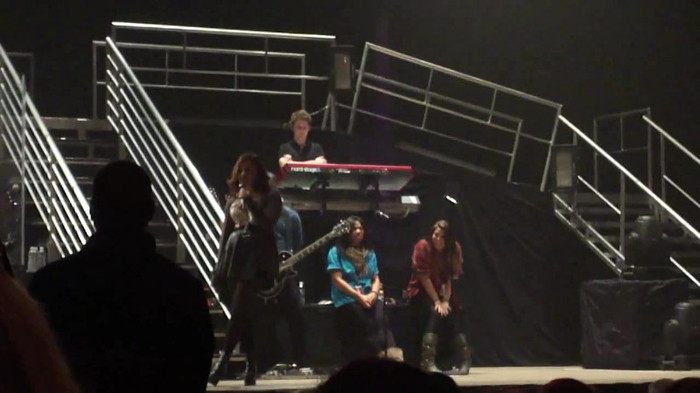 Demi Lovato _Believe In Me_ Hershey Soundcheck 11.19.2011 555 - Demilush - Believe In Me - Hershey Soundcheck Part oo1