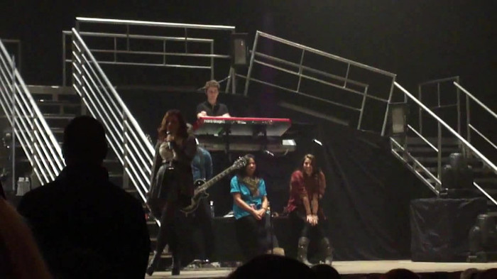 Demi Lovato _Believe In Me_ Hershey Soundcheck 11.19.2011 589 - Demilush - Believe In Me - Hershey Soundcheck Part oo1
