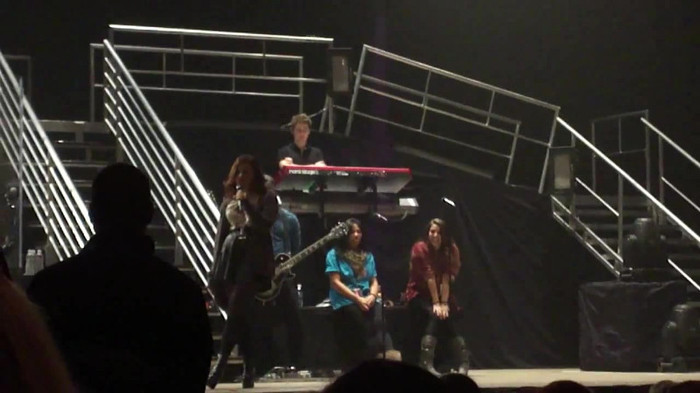Demi Lovato _Believe In Me_ Hershey Soundcheck 11.19.2011 591