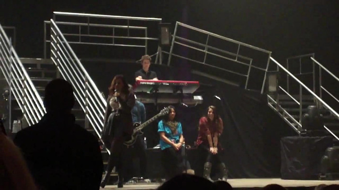 Demi Lovato _Believe In Me_ Hershey Soundcheck 11.19.2011 592