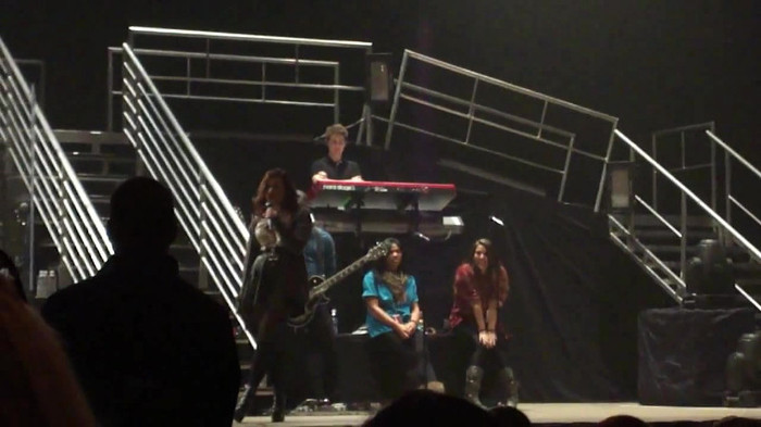 Demi Lovato _Believe In Me_ Hershey Soundcheck 11.19.2011 598 Demi Lovato _Believe In Me_ Hershey Soundcheck 11.19.2011 598