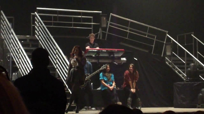 Demi Lovato _Believe In Me_ Hershey Soundcheck 11.19.2011 611 Demi Lovato _Believe In Me_ Hershey Soundcheck 11.19.2011 611