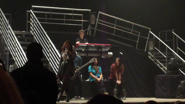 Demi Lovato _Believe In Me_ Hershey Soundcheck 11.19.2011 634