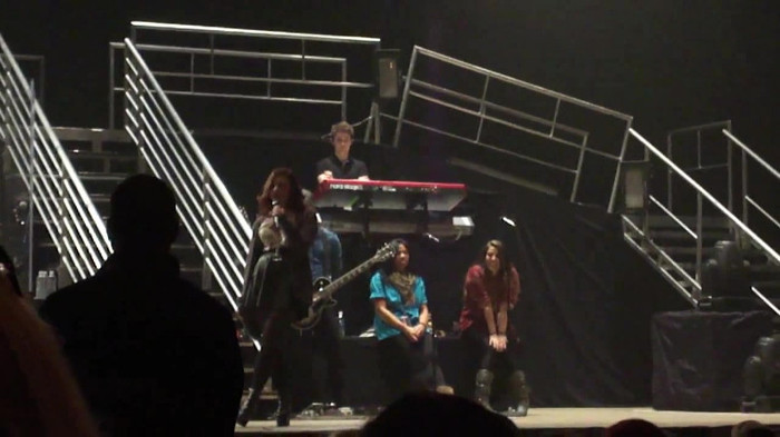 Demi Lovato _Believe In Me_ Hershey Soundcheck 11.19.2011 637