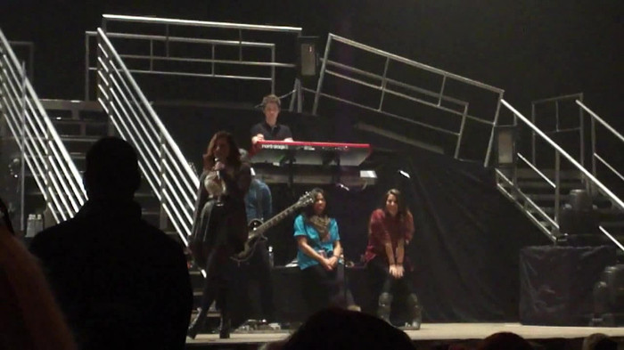 Demi Lovato _Believe In Me_ Hershey Soundcheck 11.19.2011 647