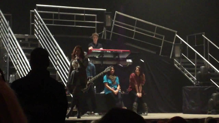 Demi Lovato _Believe In Me_ Hershey Soundcheck 11.19.2011 652