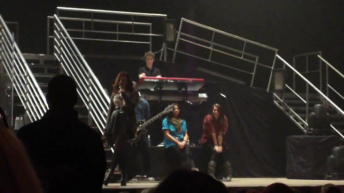 Demi Lovato _Believe In Me_ Hershey Soundcheck 11.19.2011 659