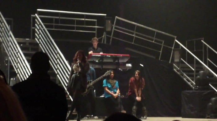 Demi Lovato _Believe In Me_ Hershey Soundcheck 11.19.2011 691