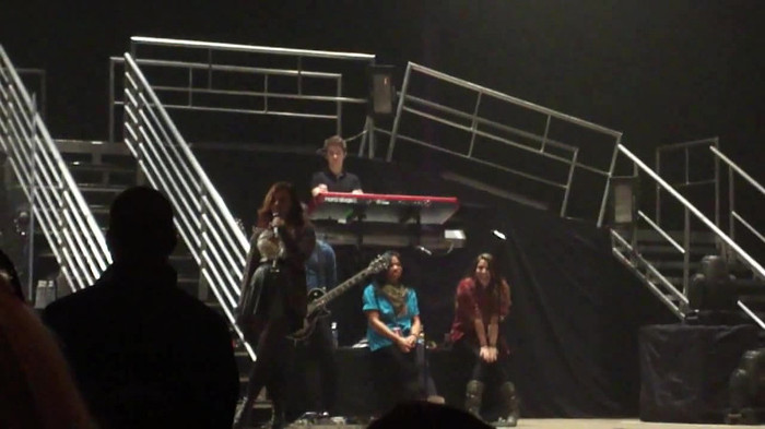 Demi Lovato _Believe In Me_ Hershey Soundcheck 11.19.2011 696