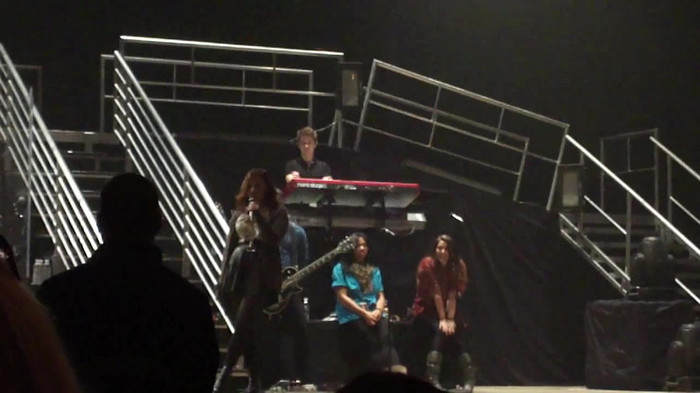 Demi Lovato _Believe In Me_ Hershey Soundcheck 11.19.2011 707 Demi Lovato _Believe In Me_ Hershey Soundcheck 11.19.2011 707