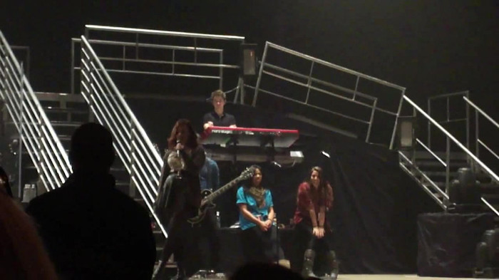 Demi Lovato _Believe In Me_ Hershey Soundcheck 11.19.2011 712 - Demilush - Believe In Me - Hershey Soundcheck Part oo1
