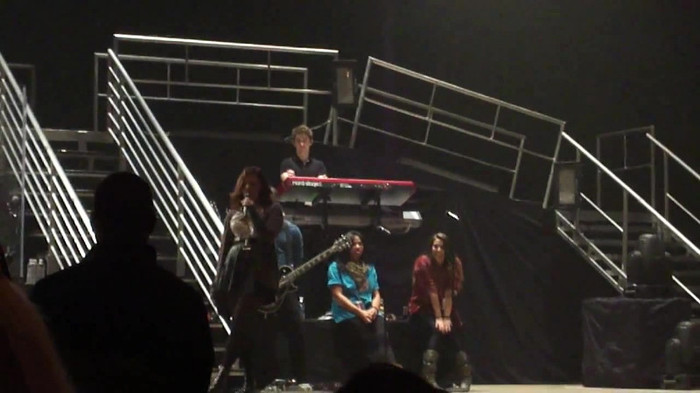 Demi Lovato _Believe In Me_ Hershey Soundcheck 11.19.2011 727 Demi Lovato _Believe In Me_ Hershey Soundcheck 11.19.2011 727