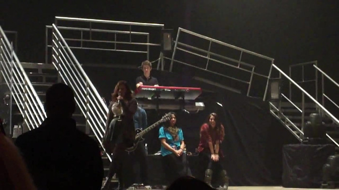 Demi Lovato _Believe In Me_ Hershey Soundcheck 11.19.2011 729 Demi Lovato _Believe In Me_ Hershey Soundcheck 11.19.2011 729