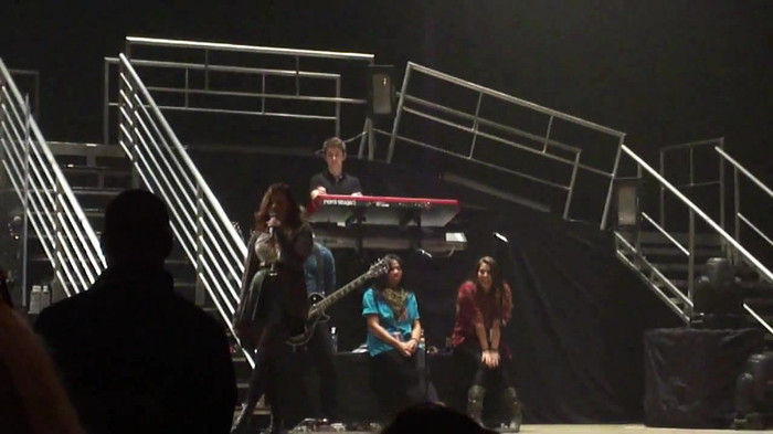 Demi Lovato _Believe In Me_ Hershey Soundcheck 11.19.2011 731 Demi Lovato _Believe In Me_ Hershey Soundcheck 11.19.2011 731