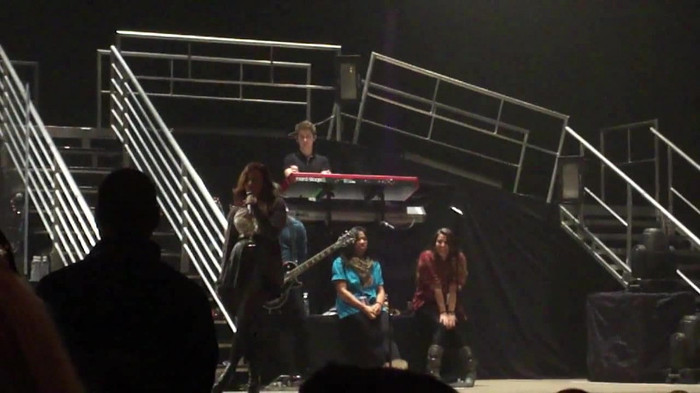 Demi Lovato _Believe In Me_ Hershey Soundcheck 11.19.2011 753 Demi Lovato _Believe In Me_ Hershey Soundcheck 11.19.2011 753