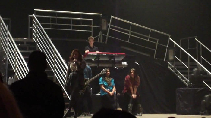 Demi Lovato _Believe In Me_ Hershey Soundcheck 11.19.2011 760 Demi Lovato _Believe In Me_ Hershey Soundcheck 11.19.2011 760