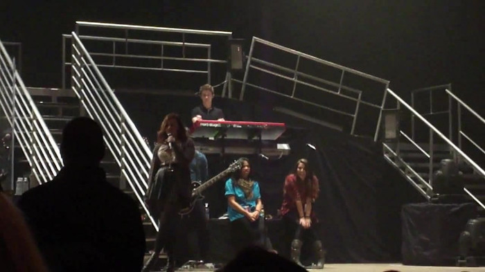 Demi Lovato _Believe In Me_ Hershey Soundcheck 11.19.2011 766 Demi Lovato _Believe In Me_ Hershey Soundcheck 11.19.2011 766