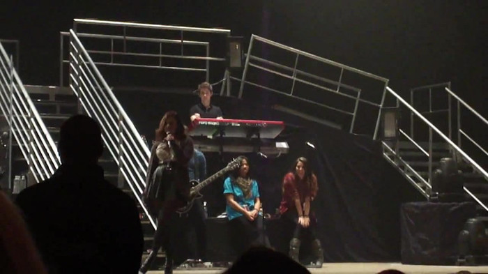 Demi Lovato _Believe In Me_ Hershey Soundcheck 11.19.2011 774 Demi Lovato _Believe In Me_ Hershey Soundcheck 11.19.2011 774