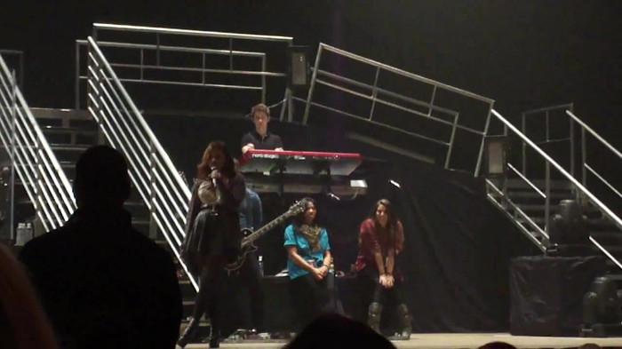 Demi Lovato _Believe In Me_ Hershey Soundcheck 11.19.2011 779 Demi Lovato _Believe In Me_ Hershey Soundcheck 11.19.2011 779