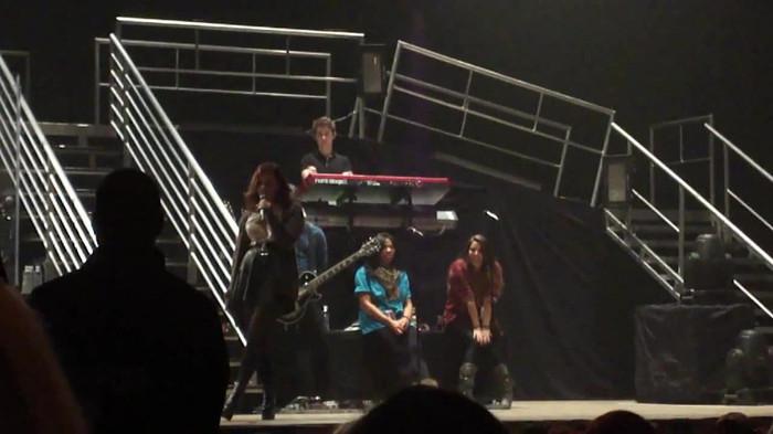Demi Lovato _Believe In Me_ Hershey Soundcheck 11.19.2011 807 Demi Lovato _Believe In Me_ Hershey Soundcheck 11.19.2011 807