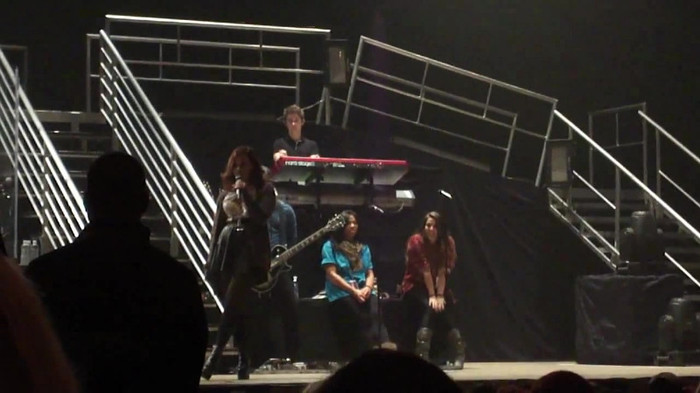 Demi Lovato _Believe In Me_ Hershey Soundcheck 11.19.2011 809 Demi Lovato _Believe In Me_ Hershey Soundcheck 11.19.2011 809