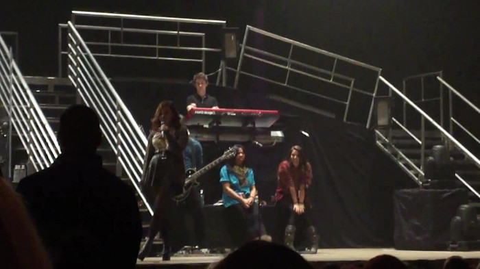 Demi Lovato _Believe In Me_ Hershey Soundcheck 11.19.2011 817 Demi Lovato _Believe In Me_ Hershey Soundcheck 11.19.2011 817