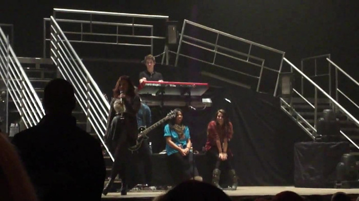 Demi Lovato _Believe In Me_ Hershey Soundcheck 11.19.2011 822 Demi Lovato _Believe In Me_ Hershey Soundcheck 11.19.2011 822
