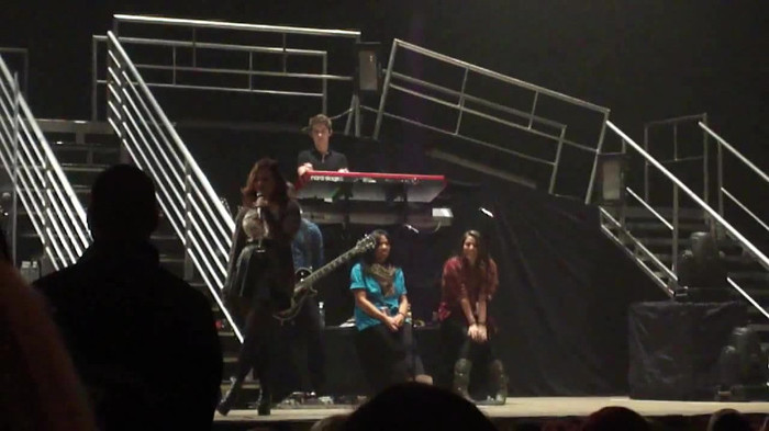 Demi Lovato _Believe In Me_ Hershey Soundcheck 11.19.2011 830 Demi Lovato _Believe In Me_ Hershey Soundcheck 11.19.2011 830