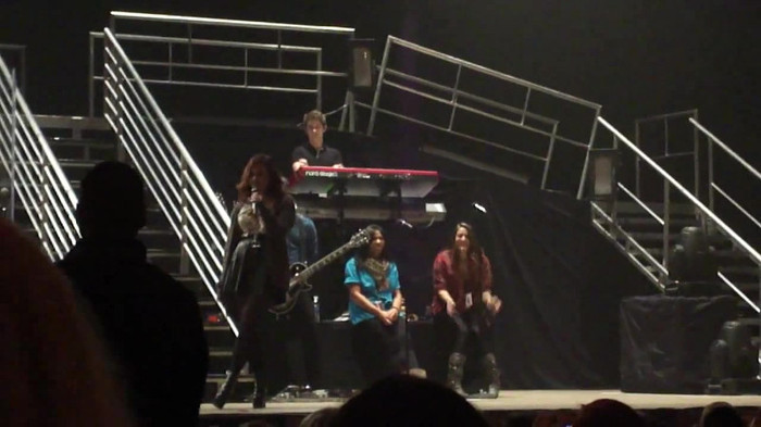 Demi Lovato _Believe In Me_ Hershey Soundcheck 11.19.2011 836 Demi Lovato _Believe In Me_ Hershey Soundcheck 11.19.2011 836