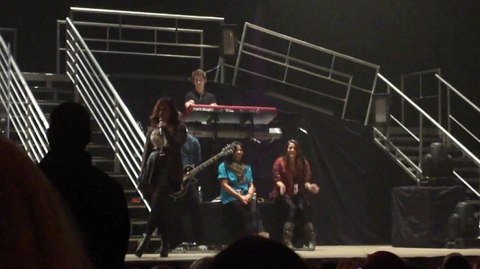 Demi Lovato _Believe In Me_ Hershey Soundcheck 11.19.2011 837