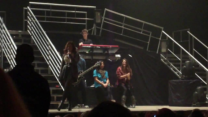 Demi Lovato _Believe In Me_ Hershey Soundcheck 11.19.2011 843