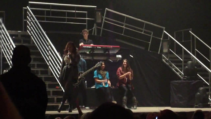 Demi Lovato _Believe In Me_ Hershey Soundcheck 11.19.2011 847 Demi Lovato _Believe In Me_ Hershey Soundcheck 11.19.2011 847