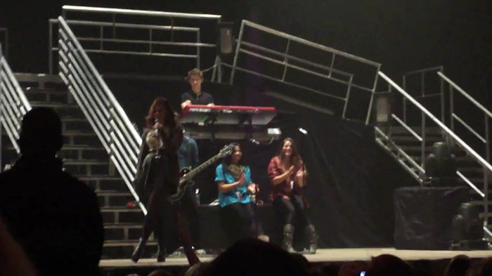 Demi Lovato _Believe In Me_ Hershey Soundcheck 11.19.2011 850