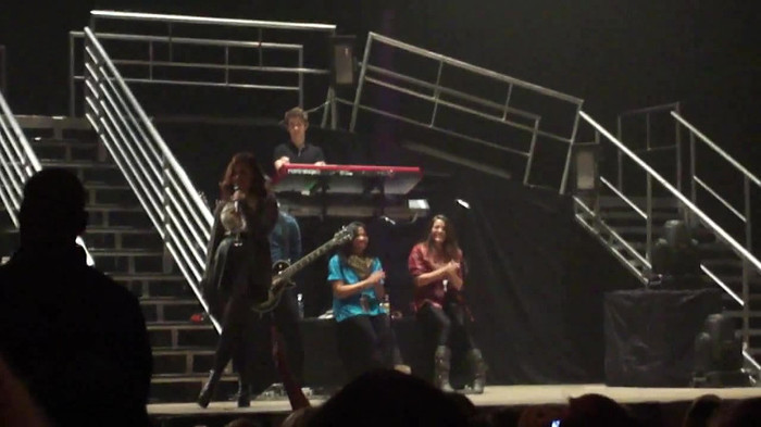 Demi Lovato _Believe In Me_ Hershey Soundcheck 11.19.2011 852