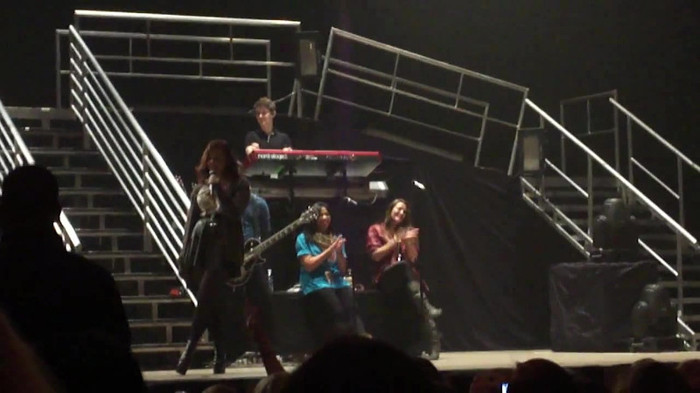 Demi Lovato _Believe In Me_ Hershey Soundcheck 11.19.2011 861 - Demilush - Believe In Me - Hershey Soundcheck Part oo1