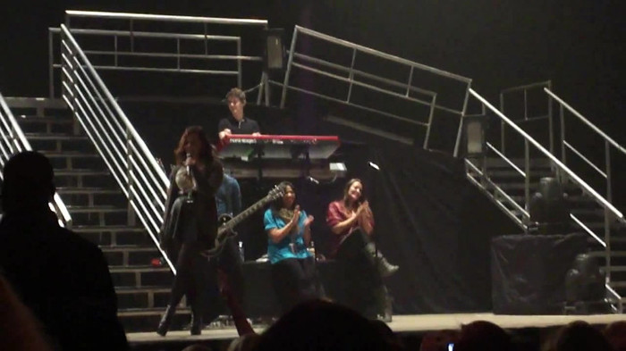 Demi Lovato _Believe In Me_ Hershey Soundcheck 11.19.2011 863 - Demilush - Believe In Me - Hershey Soundcheck Part oo1