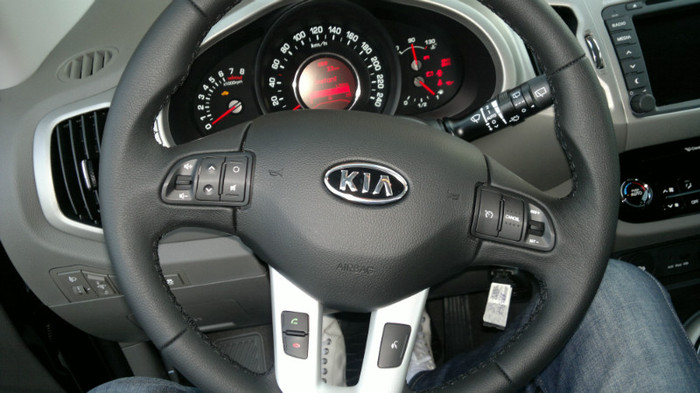 12042012568 - KIA SPORTAGE 2012