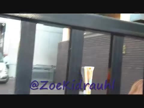 Demi Lovato Meeting Fans At Daybreak London 0349 - Demilush - Meeting Fans At Daybreak London