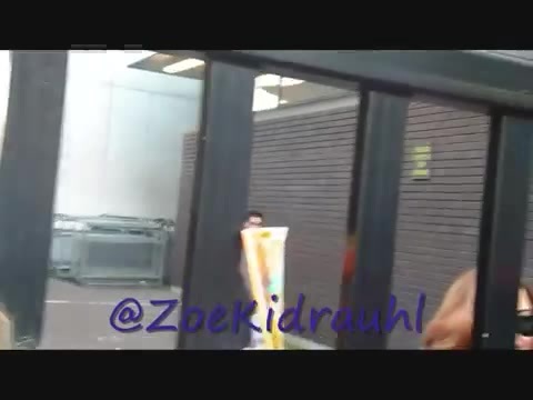 Demi Lovato Meeting Fans At Daybreak London 0355