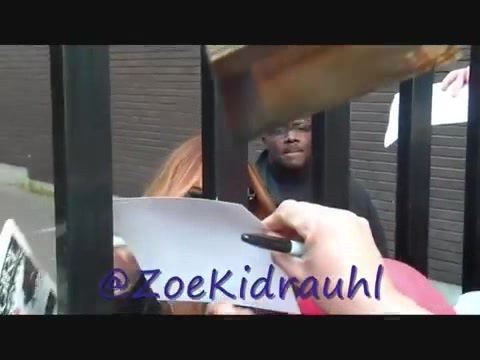 Demi Lovato Meeting Fans At Daybreak London 0711