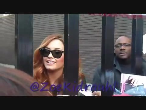 Demi Lovato Meeting Fans At Daybreak London 1183 - Demilush - Meeting Fans At Daybreak London Part oo2