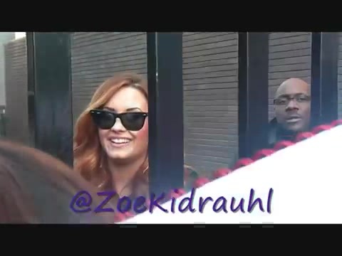 Demi Lovato Meeting Fans At Daybreak London 1202 - Demilush - Meeting Fans At Daybreak London Part oo2
