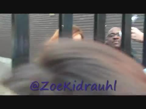 Demi Lovato Meeting Fans At Daybreak London 1284 Demi Lovato Meeting Fans At Daybreak London 1284