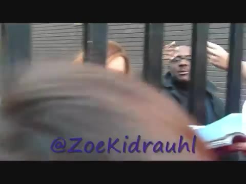 Demi Lovato Meeting Fans At Daybreak London 1286 Demi Lovato Meeting Fans At Daybreak London 1286