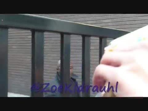 Demi Lovato Meeting Fans At Daybreak London 1807