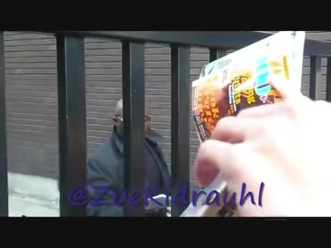 Demi Lovato Meeting Fans At Daybreak London 1817