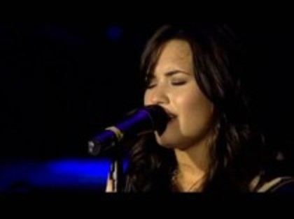 Demi - Lovato - Dont - Forget - Live - At - Wembley - Arena (7)